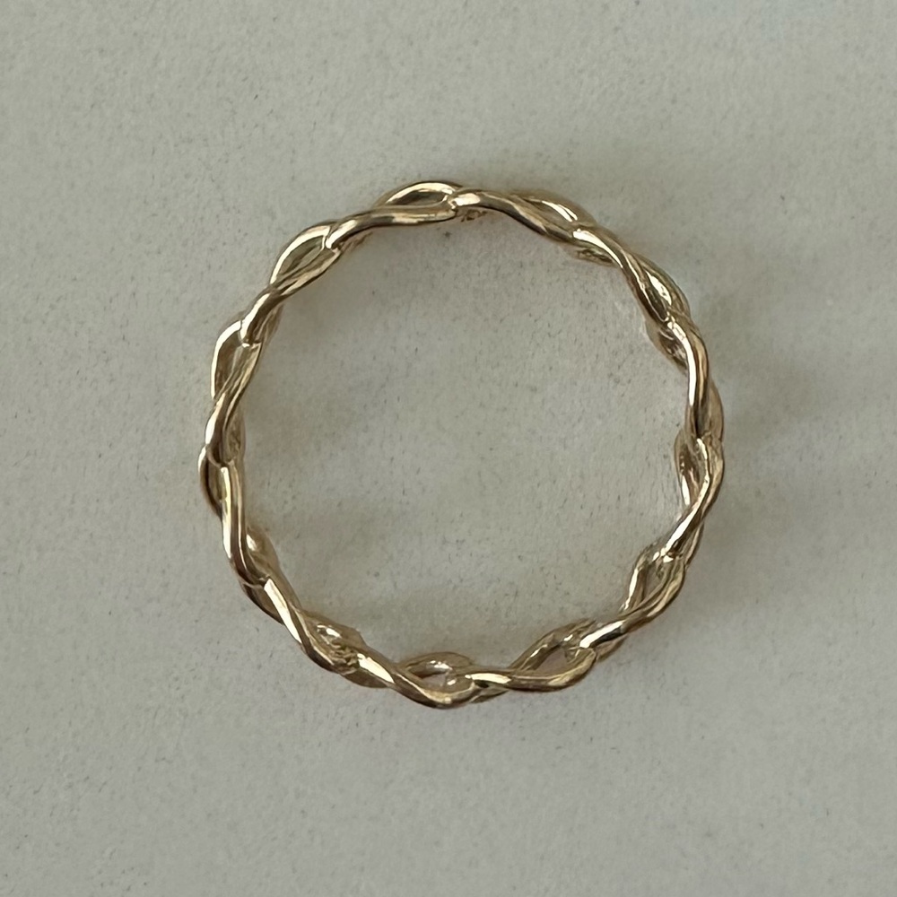 Mejuri 14k Solid Gold Ring - Picture 3 of 4